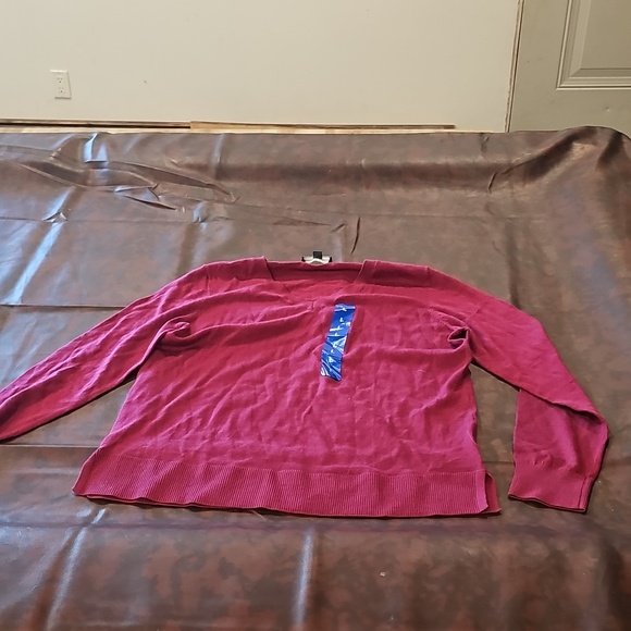 Katherine Barclay Sweaters - N Red Sweater Katherine Barclay Sz L